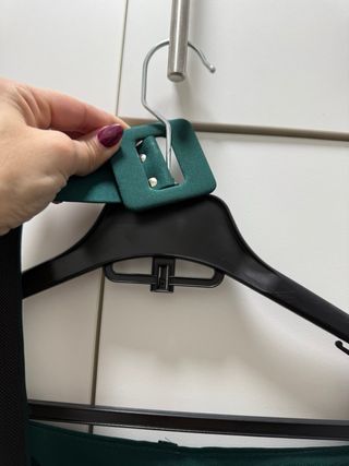 Pantaloni eleganti verdi con cintura