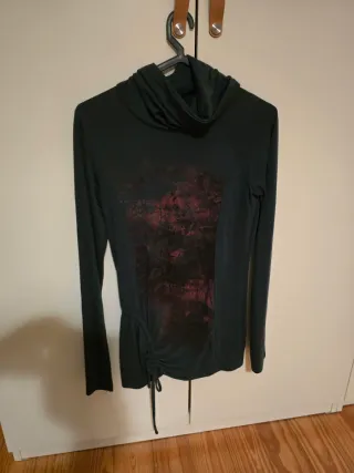 Blusa Tiffosi gola alta com estampa