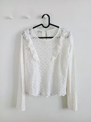 Blusa Pimkie blanca encaje manga larga