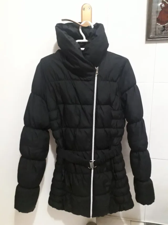 Plumas negro con cinturón