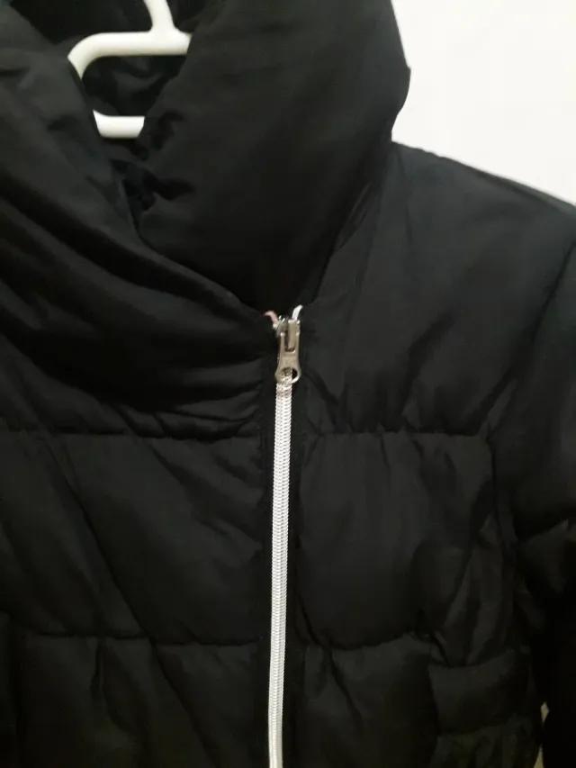 Plumas negro con cinturón