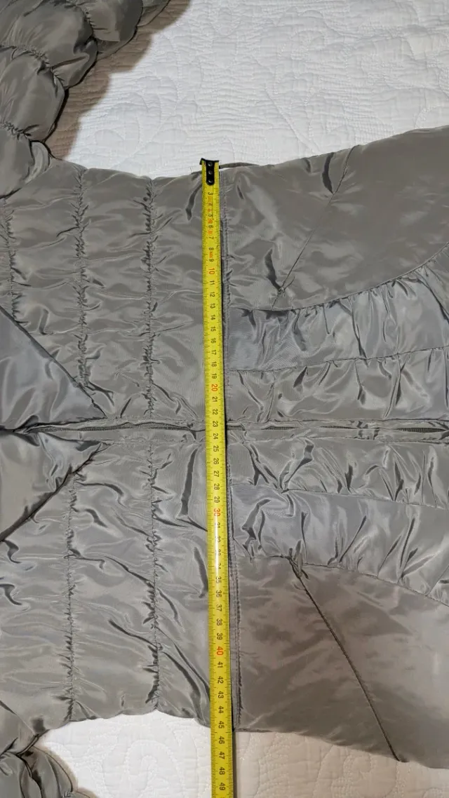 Abrigo acolchado invierno gris