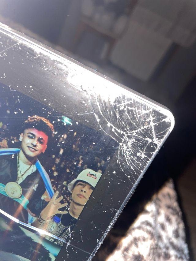 Ordenador portátil Lenovo gris