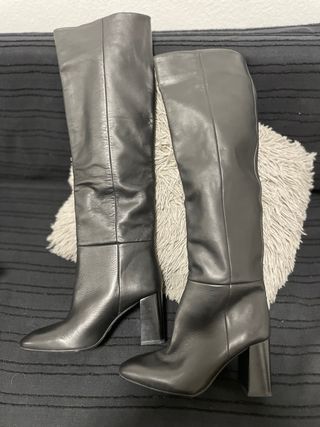 Botas altas de piel Zara