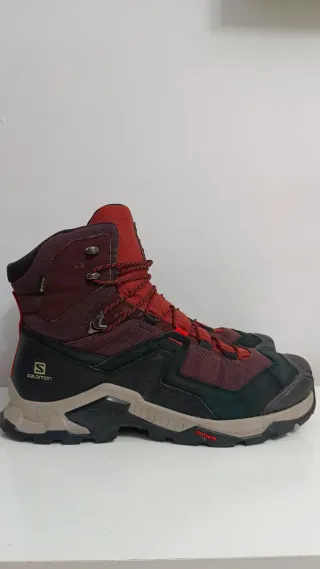 Botas Salomon Trekking Negras/Rojas