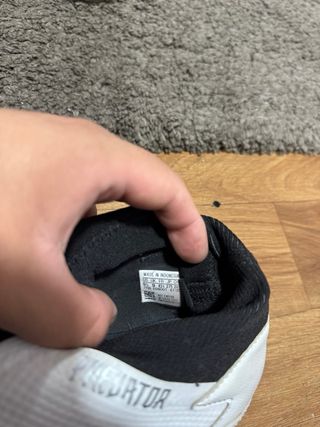 Botas de fútbol Adidas Predator blancas