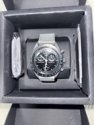Omega Speedmaster Moonswatch Gris