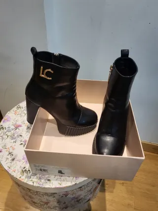 Botines tacón Lola Casademunt negros talla 37
