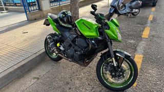 Kawasaki Verde y Negra