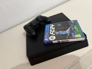 PS4 (PlayStation 4) Negra + FC 24