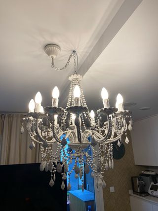 Lámpara de araña vintage blanca