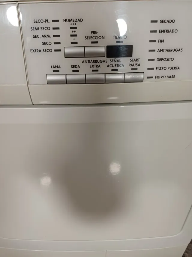 SECADORA BOMBA DE CALOR AEG 8Kg SEGUNDAMANO