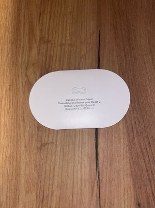 Meta Quest 2 VR Headset e Controles