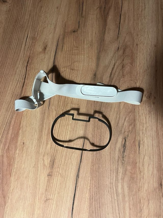 Meta Quest 2 VR Headset e Controles