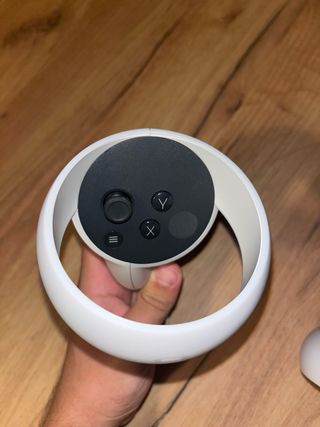 Meta Quest 2 VR Headset e Controles