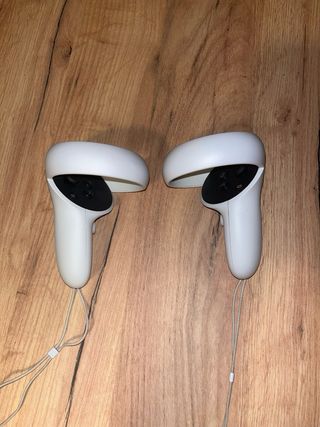 Meta Quest 2 VR Headset e Controles