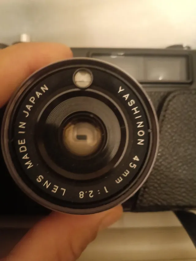 Objetivo Yashica 45mm 1:2.8 Made in Japan