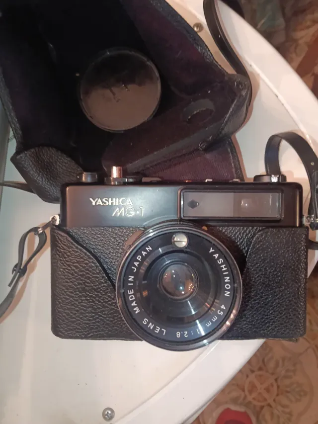 Objetivo Yashica 45mm 1:2.8 Made in Japan