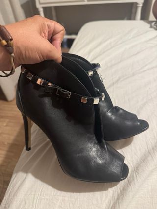 Zapato Guess Negro Talla 40