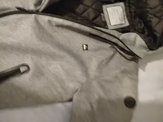 Chaqueta Quiksilver Gris con Capucha