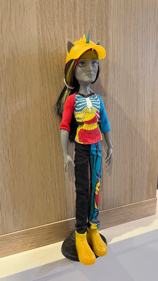 Monster High Neighthan Freaky Fusion Muñeco