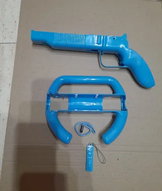 NUEVO WII-U.Pistola+Volante+fundas +Regalo llavero