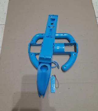 NUEVO WII-U.Pistola+Volante+fundas +Regalo llavero