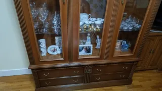 Mueble madera maciza cristalería