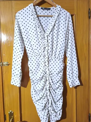 Vestido Zara lunares blanco y negro