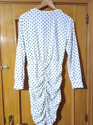 Vestido Zara lunares blanco y negro