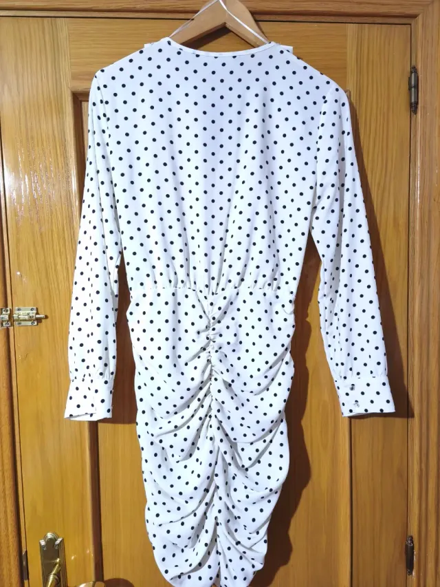 Vestido Zara lunares blanco y negro