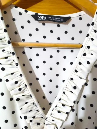 Vestido Zara lunares blanco y negro