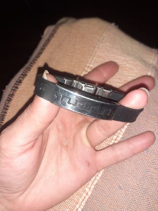 Pulsera plateada y beige