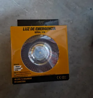 Luz de Emergencia Señal V16 nueva