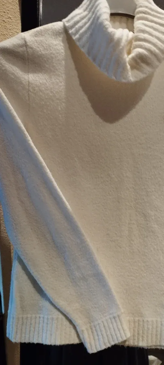 Jersey blanco cuello alto talla M