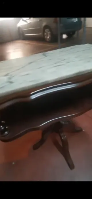 MESA AUXILIAR DE MADERA Y MARMOL