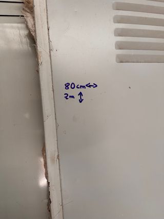 Puerta blanca de aluminio