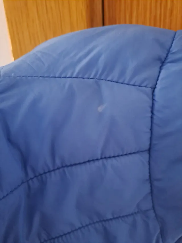 Cazadora Zara azul con capucha