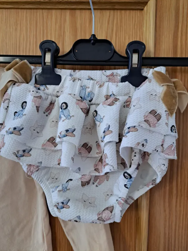 Conjunto bebé: Camiseta y braguita oso