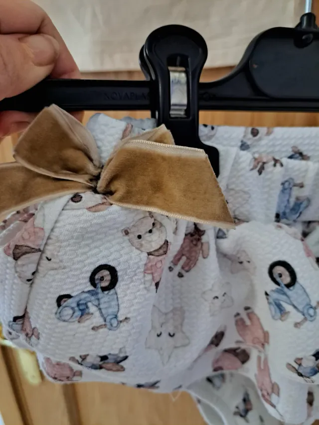 Conjunto bebé: Camiseta y braguita oso