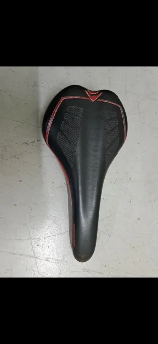 Sillín Merida bicicleta Negro/Rojo