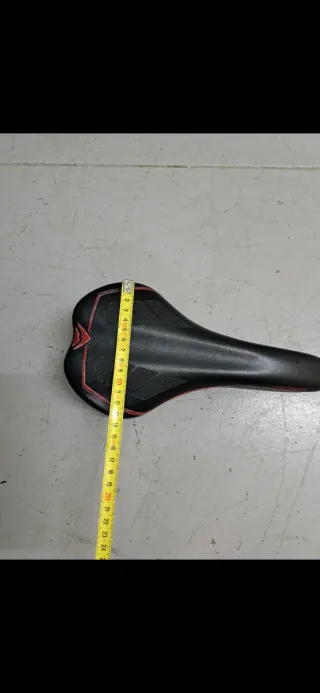 Sillín Merida bicicleta Negro/Rojo