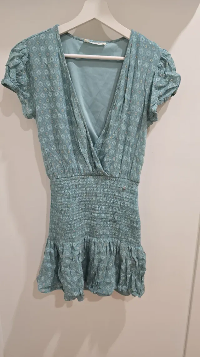 Vestido azul con elástico en cintura