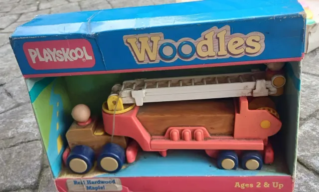 Camion dei vigili del fuoco Woodles Playskool in legno
