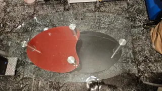 Mesa centro cristal ovalada negra,roja transparent