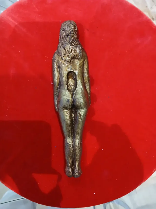 Antigua  Escultura terracota mujer desnuda