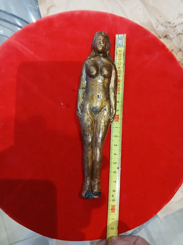 Antigua  Escultura terracota mujer desnuda