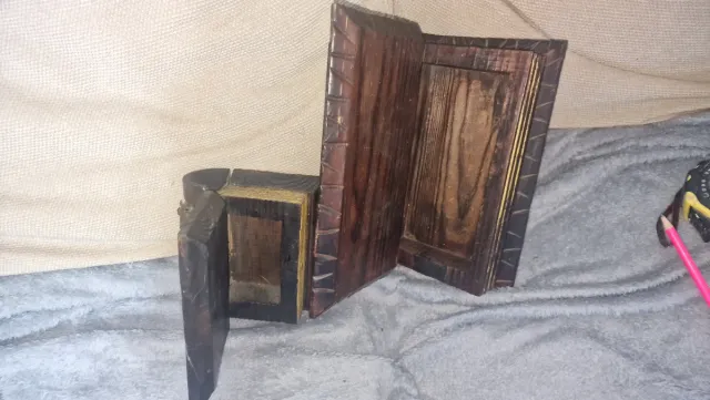 Libros de madera decorativos vintage