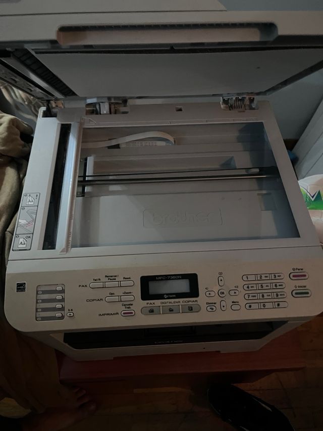 Fotocopiadora e impresora Brother MFC-7360N