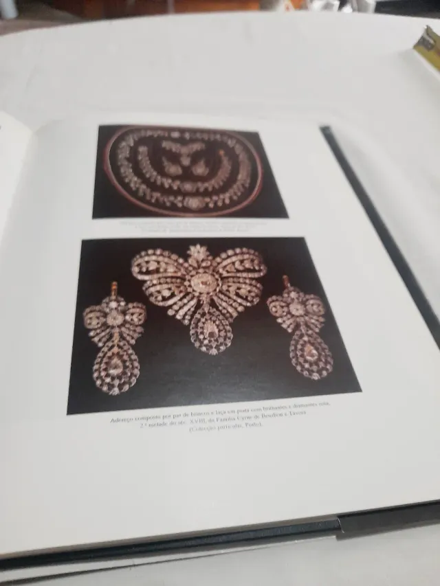 Livro Reais Joias do Norte de Portugal